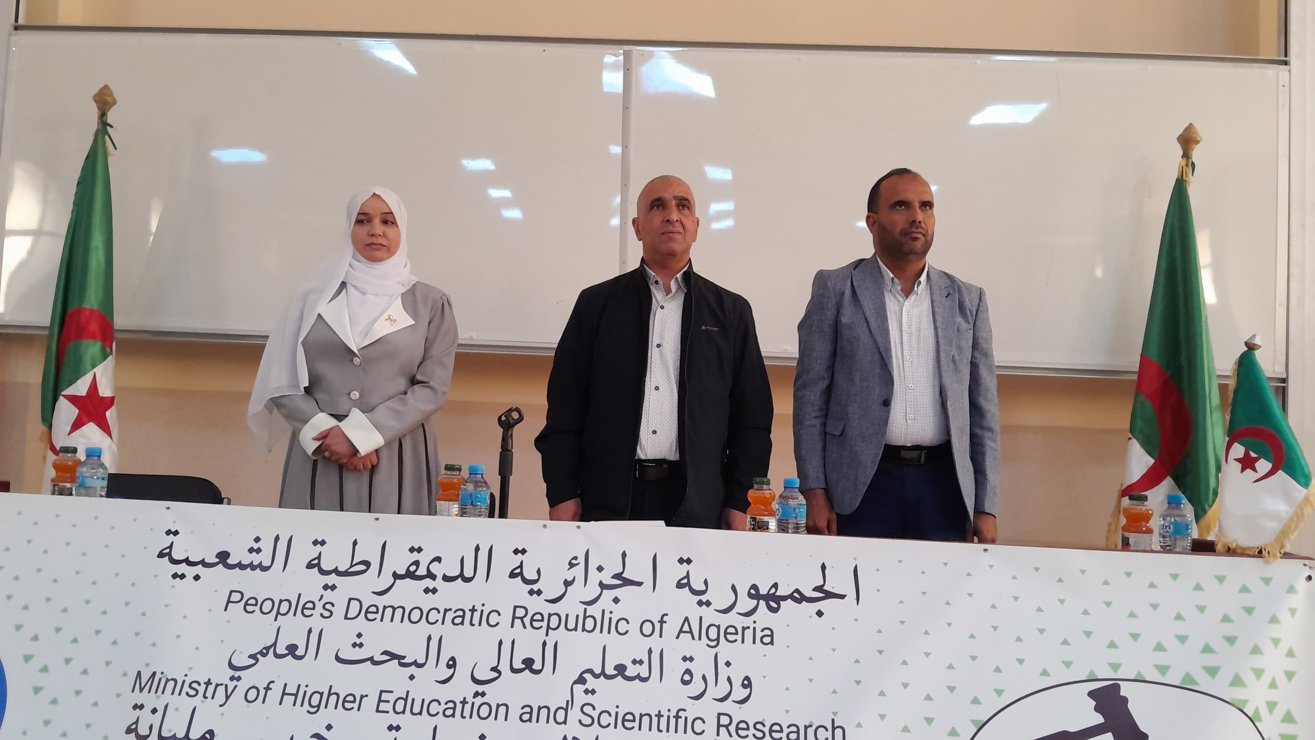 فعاليات اليوم التكويني للطلبة موسوم بـ: من قاعات المحاضرات إلى منصات القيادة “كيف تحول شهادتك الجامعية إلى مسيرة مهنية ناجحة”